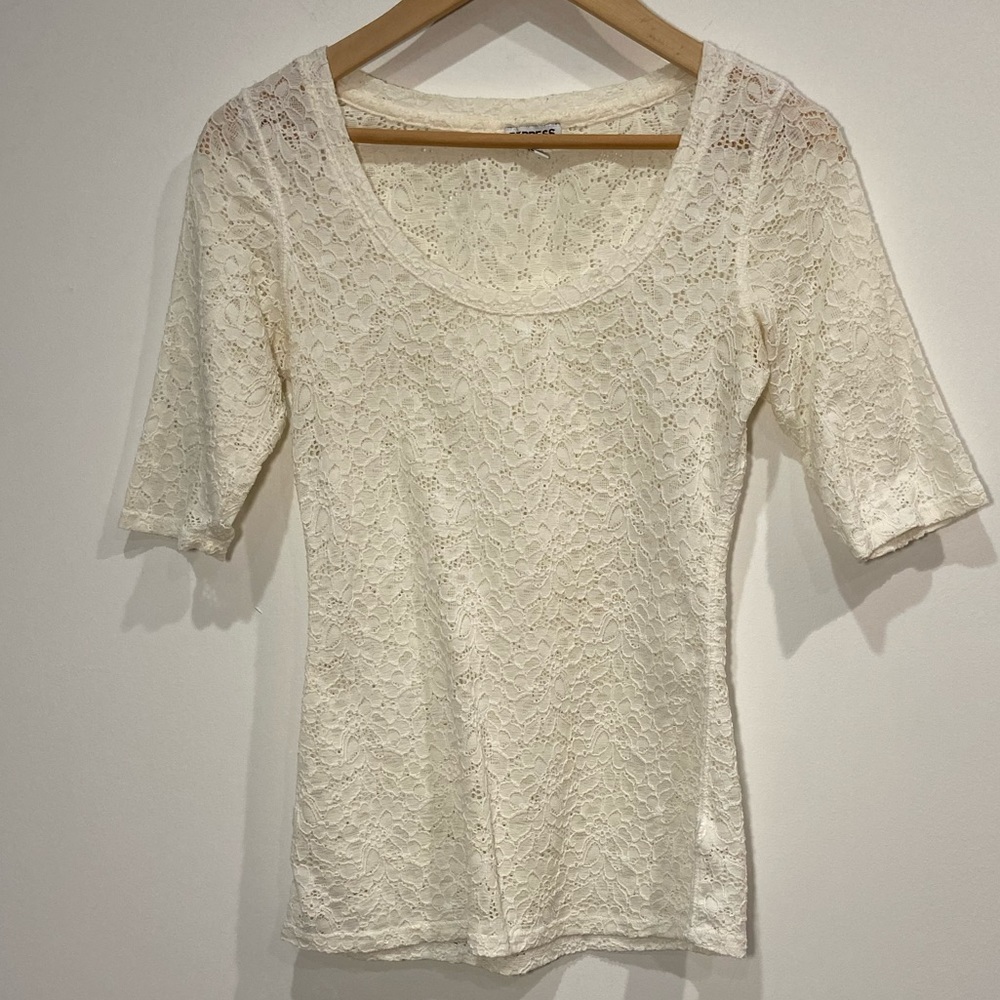 Express Off White Tight Short Sleeve Floral Lace Top Size Small